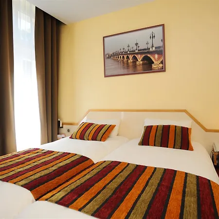 Western Gare Saint-jean 4*