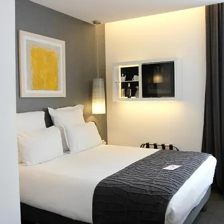 Hotel Western Gare Saint-jean 4*