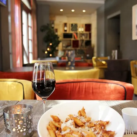 Hotel Western Gare Saint-jean 4*