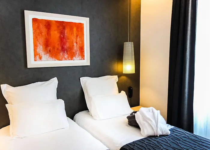 Western Gare Saint-jean 4*