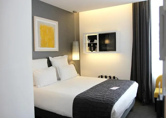 Hotel Western Gare Saint-jean 4*