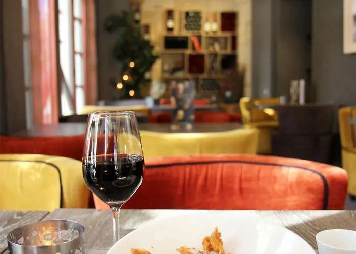 Hotel Western Gare Saint-jean 4*