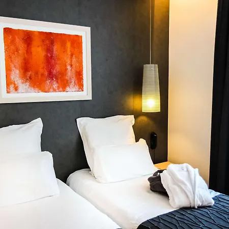 Western Gare Saint-jean 4*