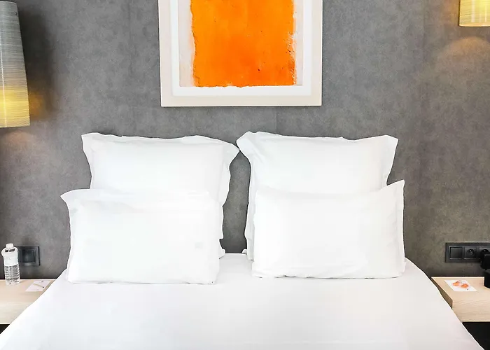 Western Gare Saint-jean 4*