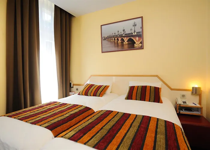 Western Gare Saint-jean 4*